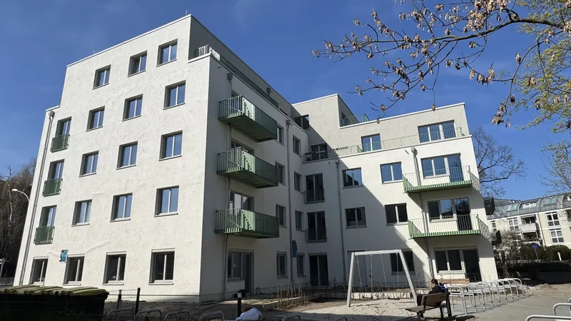 Erstbezug 2-Zimmer-Wohnung mit Sonnenbalkon und EBK — photo 1